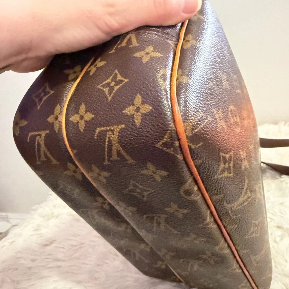 Louis Vuitton Brown Monogram reporter bag with COA - Picture 10 of 16